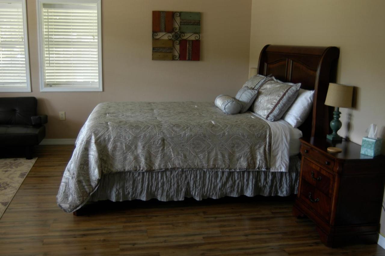 Lakehouse Has Spectacular View Plus Easy Access! Rogers Esterno foto